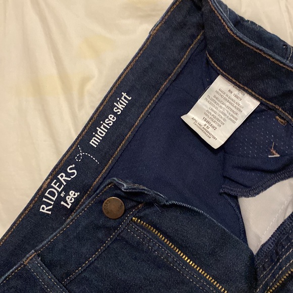 Lee Riders denim mini skirt - Picture 2 of 4